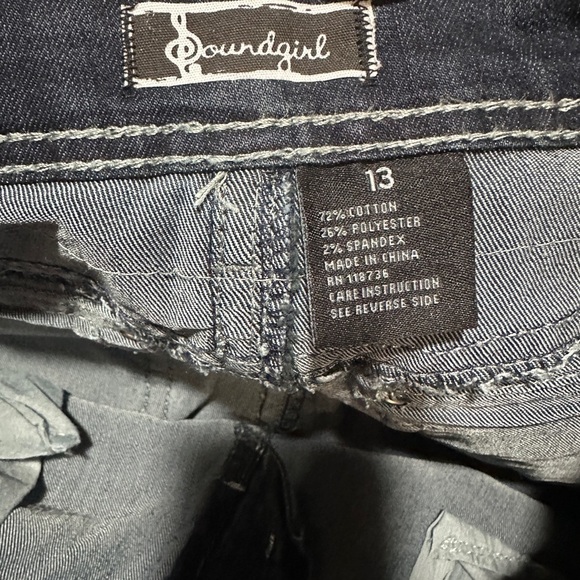 Soundgirl Juniors Bootcut Dark Wash Jeans Embroirdered  Pockets Size 13 - Picture 4 of 4
